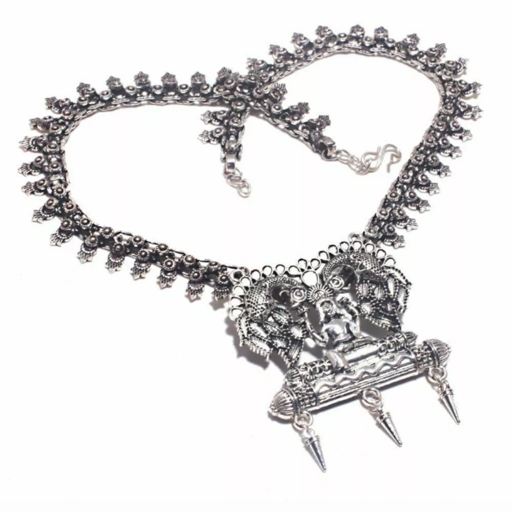 Brand New Ethnic Silver Tribal Necklace 75 Gms